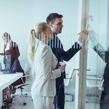 So sehr wir es vielleicht nicht zugeben wollen, ein erfolgreicher Kurs besteht nicht nur aus Inhalt. 