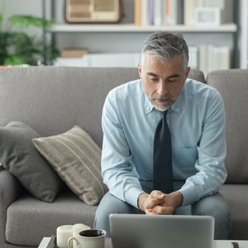 Ausbildung von Mitarbeitern im Home Office, inmitten der COVID-19-Krise und Lockdown 
