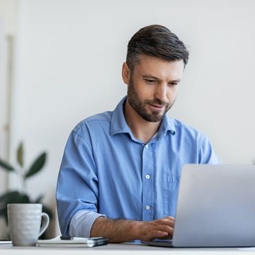 Beschleunigen Sie die Schulung von Fachkenntnissen und steigern Sie die Leistung Ihrer Mitarbeiter 
