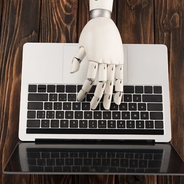 KI-gesteuertes LMS oder Standard-LMS? Welches soll man wählen? 