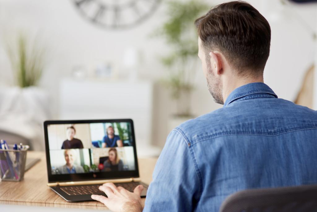 Tipps für Videokonferenzen: Wie Sie die perfekte Präsentation erstellen 2 Tipps für Videokonferenzen: Wie Sie die perfekte Präsentation erstellen