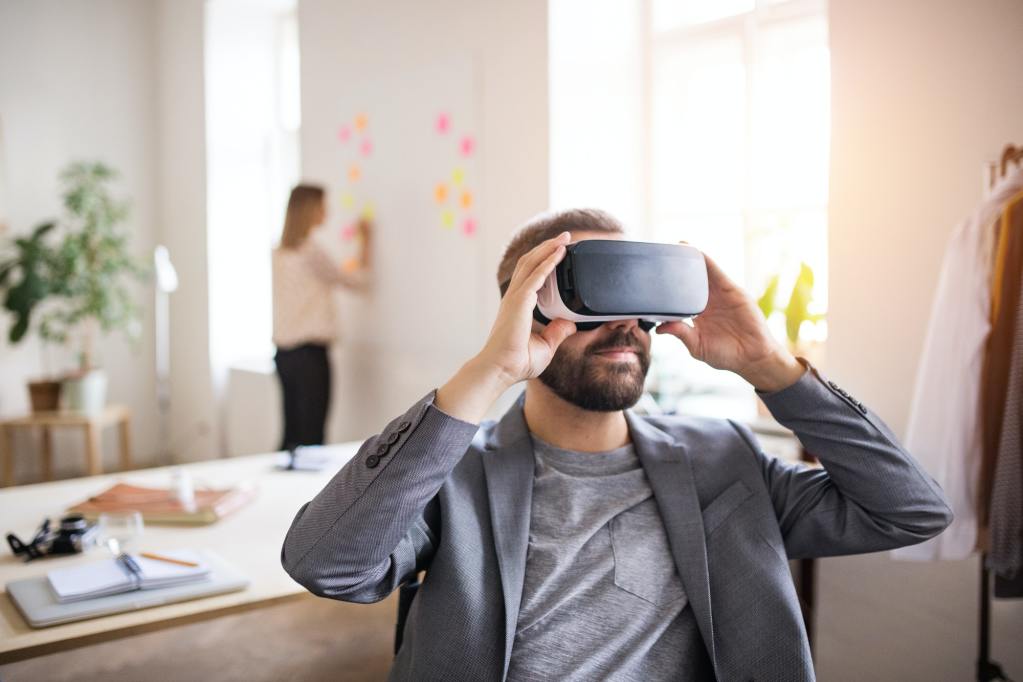 Ist Virtual Reality entscheidend für eLearning? 2 Ist Virtual Reality entscheidend für eLearning?