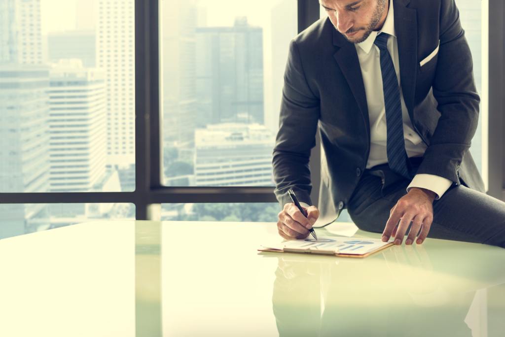 Warum ist das Mitarbeiterengagement entscheidend für den Erfolg eines Unternehmens? 2 Warum ist das Mitarbeiterengagement entscheidend für den Erfolg eines Unternehmens?