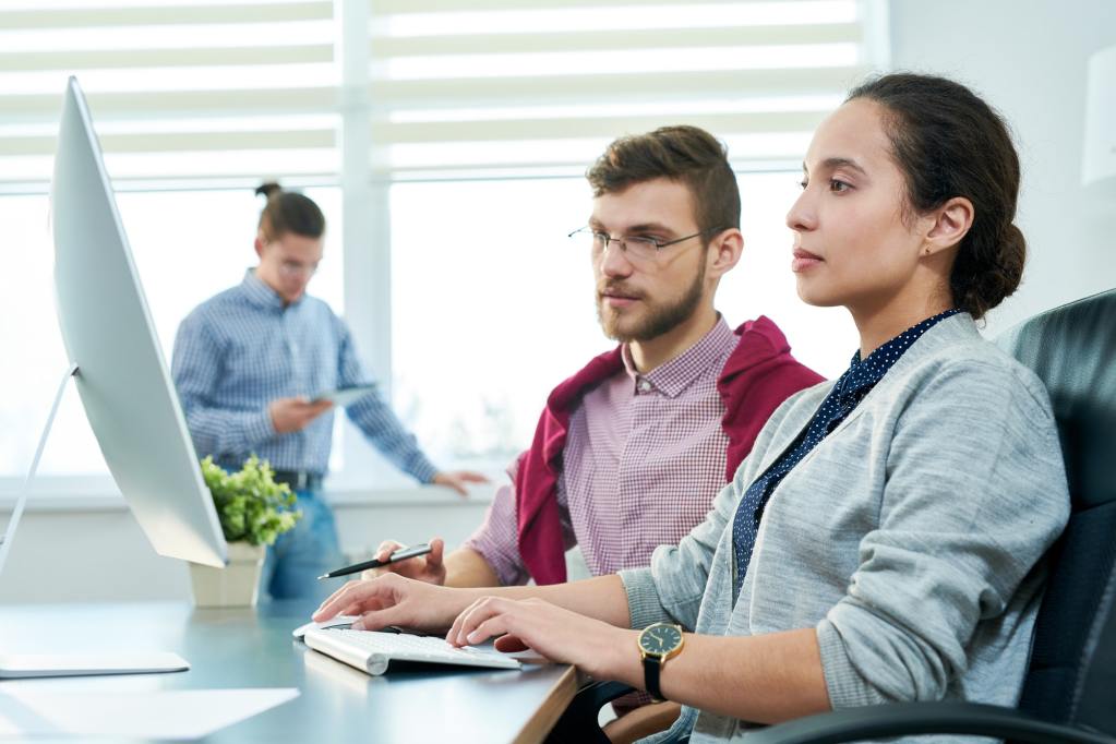 8 Fehler, die Arbeitgeber beim Onboarding neuer Mitarbeiter machen