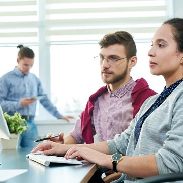 Die Zukunft des Onboarding: Hybrides benutzerdefiniertes eLearning 