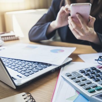 6 Tipps zur Erstellung eines realistischen Budgets für HR-Software 