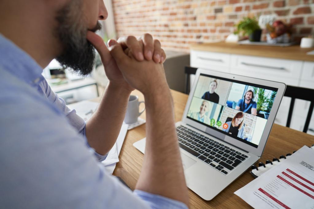 Wie man die beste digitale Lernlösung für Hybrid Learning findet 2 Wie man die beste digitale Lernlösung für Hybrid Learning findet