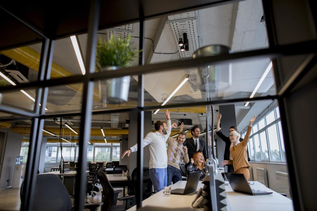 Wie sie mit Hilfe von Blended Learning personalisiertes Lernen fördern und Mitarbeiter befähigen können 2 Wie sie mit Hilfe von Blended Learning personalisiertes Lernen fördern und Mitarbeiter befähigen können