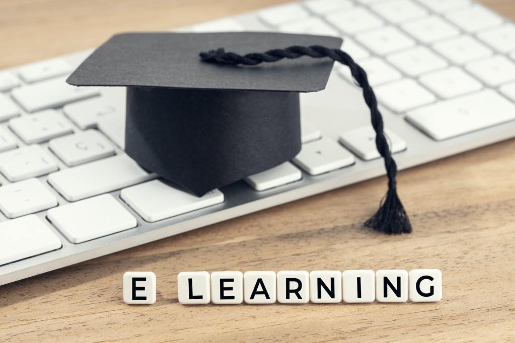 Wie Sie einen fesselnden eLearning-Kurs erstellen können: Eine Schritt-für-Schritt-Anleitung 2 Wie Sie einen fesselnden eLearning-Kurs erstellen können: Eine Schritt-für-Schritt-Anleitung