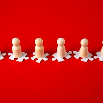 Wie man soziale Intelligenz entwickelt, um die Zusammenarbeit zwischen Teams zu verbessern 