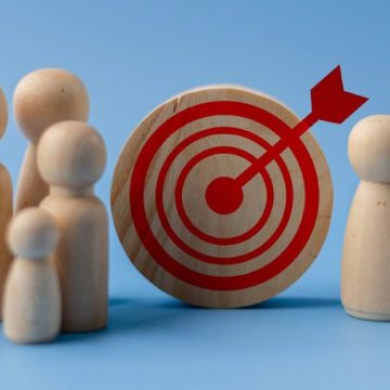Kontobasiertes Marketing: Taktiken und Beispiele, die funktionieren 