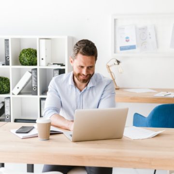 Was Sie über die Umstellung auf ein Unternehmens-LMS für die Mitarbeiterschulung wissen müssen 