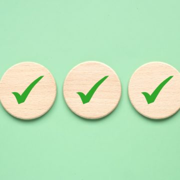 Die 7 wichtigsten LMS-Funktionen für 2025: Ein Leitfaden für L&D-Manager 