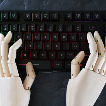 Der Aufstieg von KI-generierten Inhalten im eLearning: Chancen und Herausforderungen 