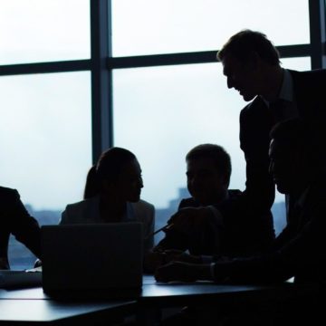 Warum die meisten L&D-Führungskräfte nie zu den wichtigen Meetings eingeladen werden 