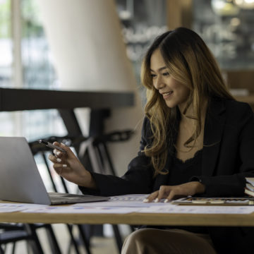 Lernen im Fluss der Arbeit: Kontinuierliches Microlearning und menschenzentriertes Design 