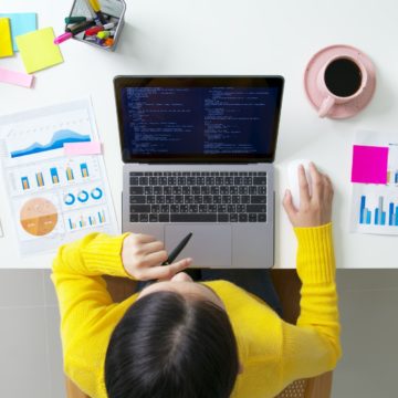 Wie Sie eine L&D-Strategie entwickeln können, die mit Ihren Zielen für die digitale Transformation skaliert 