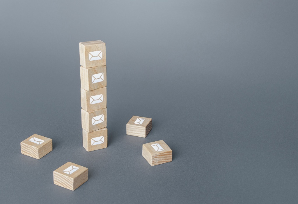 6 Wege, wie eLearning- und HR-Tech-Unternehmen Newsletter-Marketing nutzen können, um den Verkauf zu beschleunigen 2 6 Wege, wie eLearning- und HR-Tech-Unternehmen Newsletter-Marketing nutzen können, um den Verkauf zu beschleunigen