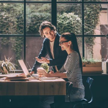 Mitarbeiter-Cross-Training: So profitieren Unternehmen und Teams davon 