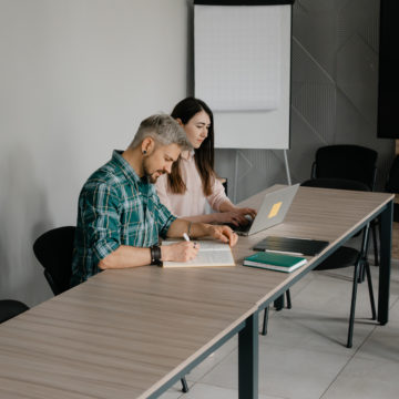 Die Intelligence Layer: Wie aus Kompetenzen echte Wirkung entsteht 